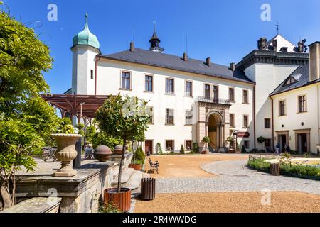 Novorenesancni zamek Zbiroh U Rokycan, Plzensky kraj, Ceska republika / Neorenaissance Schloss Zbiroh, Tschechische republik Stockfoto