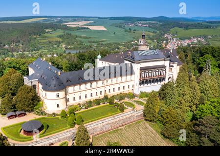 Novorenesancni zamek Zbiroh U Rokycan, Plzensky kraj, Ceska republika / Neorenaissance Schloss Zbiroh, Tschechische republik Stockfoto