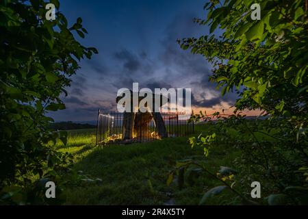 Kits Coty Megalith in der Nähe von Aylesford Kent, Teil der megalithic Stones von medway bei Sonnenuntergang Stockfoto