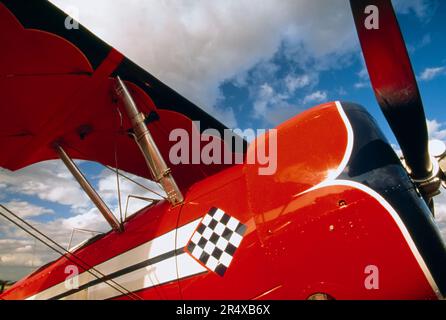 Nahansicht der Seite eines Kunstflugzeugs; Reno, Nevada, Vereinigte Staaten von Amerika Stockfoto