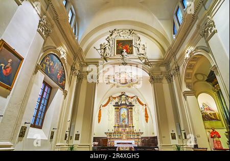 LUGANO, SCHWEIZ - 13. MÄRZ 2022: Elegantes Interieur der historischen Kirche San Carlo Borromeo, am 13. März in Lugano Stockfoto