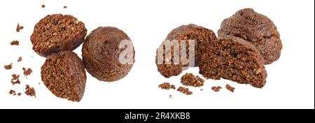 Schokoladenkeksen mit Kerob, Banane, Cashew, Sonnenblumenkernen isoliert auf weißem Hintergrund. Gesunde Lebensmittel, glutenfrei, mehlfrei. Draufsicht. Flach liegend. Stockfoto