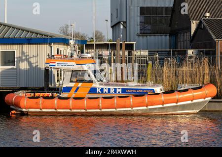 KNRM Rettungsboot Riet en Jan van Wijk. KNRM ist die freiwillige Organisation in den Niederlanden, die mit der Rettung von Menschenleben auf See beauftragt ist. Stockfoto