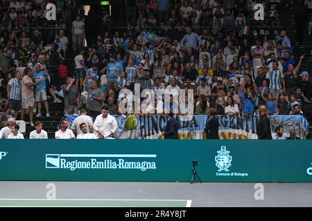 Argentinische Tennisfans. Davis Cup Finals, Unipol Arena, Bologna. Stockfoto