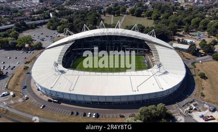 Luftaufnahme des MKM-Stadions, Heimstadion des Hull City FC. Das Gelände ist auch als KC-Stadion und KCOM-Stadion bekannt Stockfoto