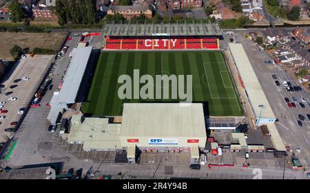 Luftaufnahme des derzeit benannten LNER Stadions (für Sponsoring), Heimstadion des Lincoln City FC. Der Boden ist besser bekannt als Sincil Bank Stockfoto