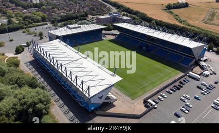 Das Kassam Stadium, Heimstadion des Oxford United FC, aus der Vogelperspektive Stockfoto