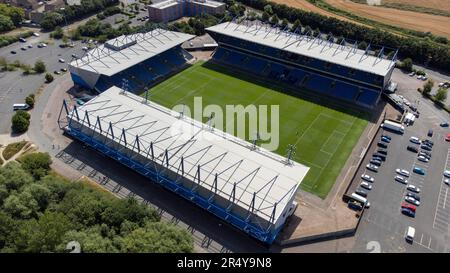 Das Kassam Stadium, Heimstadion des Oxford United FC, aus der Vogelperspektive Stockfoto