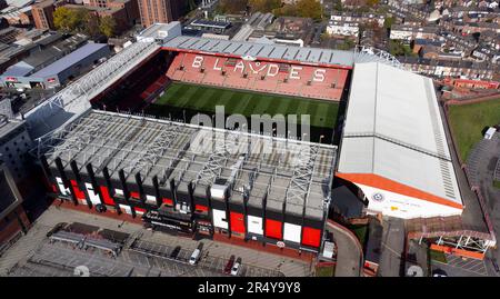 Blick aus der Vogelperspektive auf Bramall Lane, Heimstadion des Sheffield United FC. Stockfoto