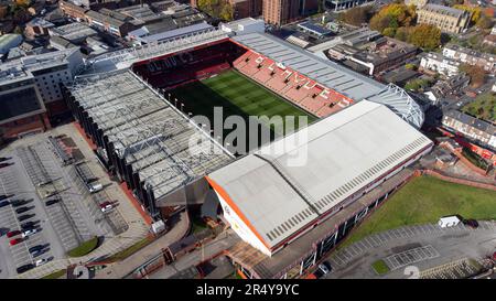 Blick aus der Vogelperspektive auf Bramall Lane, Heimstadion des Sheffield United FC. Stockfoto