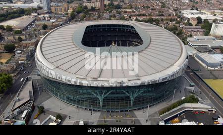 Blick aus der Vogelperspektive auf das Tottenham Hotspur Stadium, Heimstadion des Tottenham Hotspur FC oder der Spurs, wie sie allgemein bekannt sind. Stockfoto