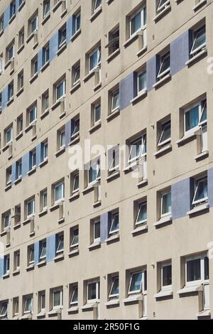 Außenansicht eines Wohnblocks in St. Vincent Terrace im Anderston District von Glasgow, Schottland, Großbritannien Stockfoto