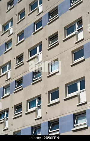 Außenansicht eines Wohnblocks in St. Vincent Terrace im Anderston District von Glasgow, Schottland, Großbritannien Stockfoto