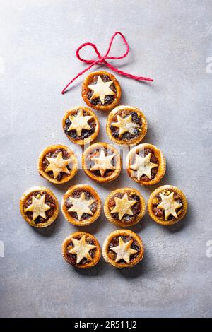 Hackkuchen in Form eines Weihnachtsbaums Stockfoto