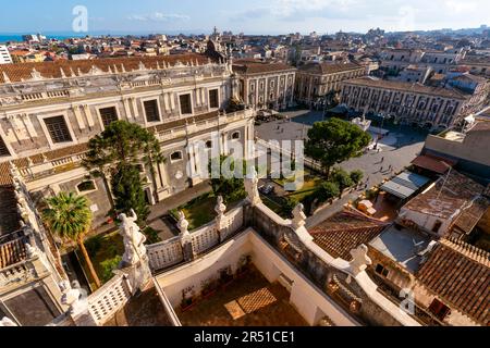 Die römisch-katholische Metropolitanische Kathedrale der heiligen Agatha von Catania, Sizilien, Italien. Stockfoto