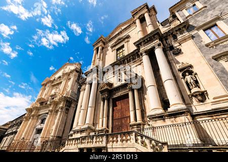 Kirchen San Francesco Borgia und San Benedetto über die Via Crociferi, Catania, Italien. Stockfoto