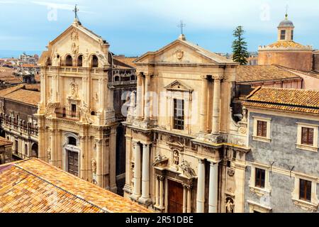 Kirchen San Francesco Borgia und San Benedetto über die Via Crociferi, Catania, Italien. Stockfoto