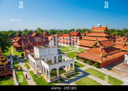 Mandalay, Myanmar Gebäude auf dem Gelände des Königspalastes. Stockfoto