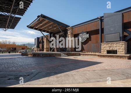 Sturgis, South Dakota, USA – 15. Mai 2023: Harley Davidson Rally Point auf der Main Street Stockfoto