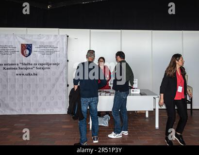 Heute findet die von SZKS organisierte Jobmesse im Jugendzentrum von Sarajevo statt Stockfoto