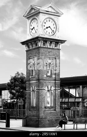 Der Altrincham-Uhrenturm an der Kreuzung, Trafford. Stockfoto