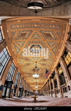 JAMES A FARLEY POSTAMT - das James A. Farley Building ist ein Gebäude mit gemischter Nutzung in Midtown Manhattan, New York City. Stockfoto