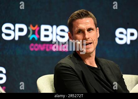 Düsseldorf, Deutschland. 31. Mai 2023. Sebastian Kehl, Sportdirektor der Bundesliga-Fußballmannschaft Borussia Dortmund, spricht während der SpoBis-Konferenz. Das SpoBis ist Europas größte Sportveranstaltung. Kredit: Roberto Pfeil/dpa/Alamy Live News Stockfoto