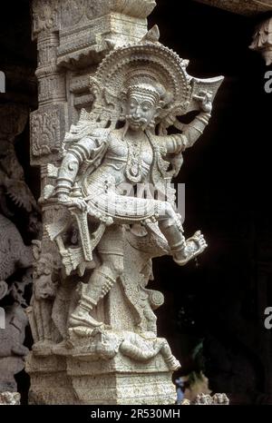 Veerapathirar Veerabhadra Skulptur im Perumal-Tempel Srivaikuntanathan, gewidmet Lord Vishnu in Srivaikuntam in der Nähe von Tirunelveli Thirunelveli, Tamil Stockfoto