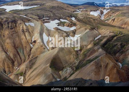 Klettern Brennisteinsalda, Landmannalaugar, Highlands, Island Stockfoto