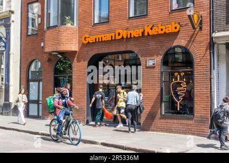 Das Gelände des deutschen Döners Kebab in St. Martin's Lane, London. Stockfoto