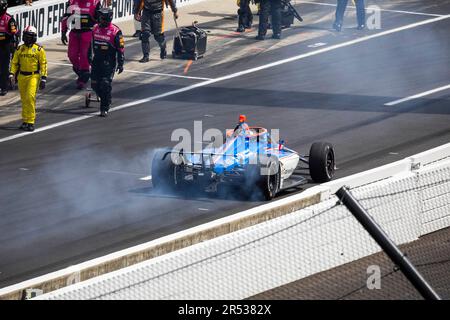 INDIANAPOLIS, INDIANA, VEREINIGTE STAATEN - 2023/05/28: Diver Graham Rahal of United States Rennen während des 2023 Indy 500 auf dem Indianapolis Motor Speedway in Indianapolis. Rahal fuhr das Auto für den Fahrer Stefan Wilson (24), der verletzt wurde. Stockfoto