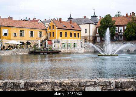 Tapolca ist eine kleine Stadt in Ungarn, in der Nähe des Balaton-Sees. Stockfoto
