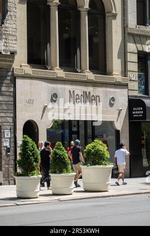MedMen ist eine medizinische Marihuana-Dispensary auf der Fifth Avenue, 2023, New York City, USA Stockfoto