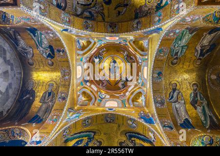 Kirche Santa Maria Dell'Ammiraglio, das Grundstück Arabisch-norman, Palermo. Sizilien, Italien. Es wurde 1143 auf Befehl von George von Antioc erbaut Stockfoto