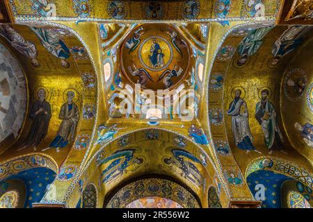 Kirche Santa Maria Dell'Ammiraglio, das Grundstück Arabisch-norman, Palermo. Sizilien, Italien. Es wurde 1143 auf Befehl von George von Antioc erbaut Stockfoto