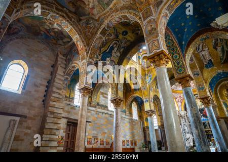 Kirche Santa Maria Dell'Ammiraglio, das Grundstück Arabisch-norman, Palermo. Sizilien, Italien. Es wurde 1143 auf Befehl von George von Antioc erbaut Stockfoto