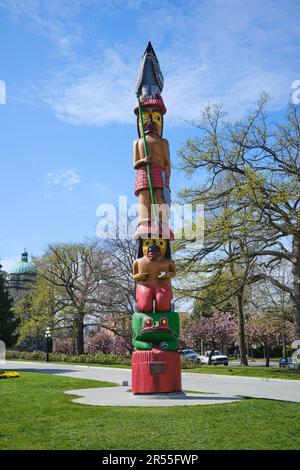 Das Knowlege Totem in Victoria, British Columbia, Kanada Stockfoto