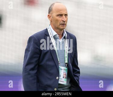 Nasser Hussain ehemaliger englischer Kapitän vor dem LV= Insurance Day One Test Match England gegen Irland bei Lords, London, Großbritannien, 1. Juni 2023 (Foto: Craig Thomas/News Images) Stockfoto