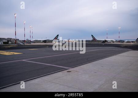 Italien, Rom, 2022-04-14. Tourismus durch die Stadt Rom, die italienische Hauptstadt, mit ihren Denkmälern und archäologischen Stätten. Italie, Rom, le 2022-04- Stockfoto