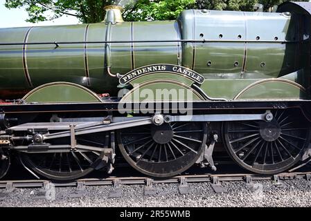 GWR 4073 Klasse Lokomotive Nr. 4079 Pendennis Castle am Cotswold Festival of Steam 2023 der Gloucestershire Warwickshire Steam Railway. Stockfoto