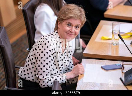 Ehemaliger erster Minister Nicola Sturgeon während der Fragestunde des Ersten Ministers im schottischen Parlament in Holyrood, Edinburgh. Foto: Donnerstag, 1. Juni 2023. Stockfoto