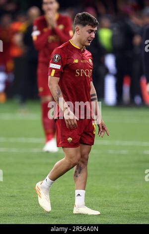 Budapest, Ungarn. 31. Mai 2023. Budapest, Ungarn Mai 31 2023: Paulo Dybala von AS Roma scheint während des Endes der UEFA Europa League vor dem FC Sevilla deprimiert zu sein und am 31 2023. Mai in Budapest, Ungarn, als Roma in der Puskas Arena. Kredit: Marco Canoniero/Alamy Live News Stockfoto