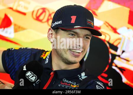 Barcelona, Spanien. 01. Juni 2023. Barcelona, Spanien. 1. Juni 2023, Max Verstappen, Oracle Red Bull Racing RB19 Pressekonferenz nimmt an der Drivers Pressekonferenz Teil, die vor dem Grand Prix F1 von Spanien am 1. Juni 2023 auf dem Circuit de Barcelona-Catalunya in Barcelona stattfindet. (Foto: Bagu Blanco/PRESSIN) Kredit: PRESSINPHOTO SPORTS AGENCY/Alamy Live News Stockfoto