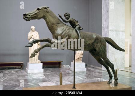 Jockey of Artemision, 150–140 v. Chr., Bronze, nationales Archäologisches Museum von Athen Stockfoto