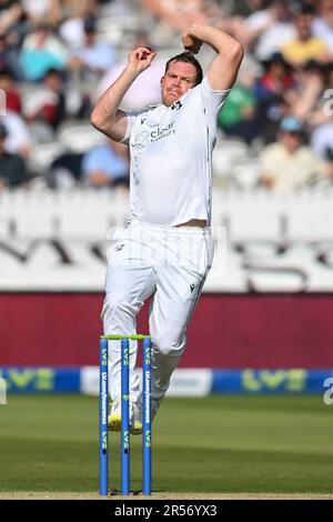 Graham Hume of Ireland Bowling während des LV= Insurance Day One Test Match England gegen Irland bei Lords, London, Großbritannien. 1. Juni 2023. (Foto von Craig Thomas/News Images) in London, Großbritannien, 6/1/2023. (Foto: Craig Thomas/News Images/Sipa USA) Guthaben: SIPA USA/Alamy Live News Stockfoto