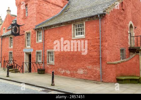 Abbot House ist das älteste säkulare Gebäude in Dunfermline Stockfoto