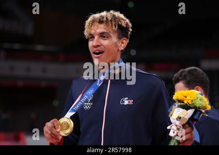 7. AUGUST 2021 – Tokio, Japan: Barthelemy CHINENYEZE von Team France gewinnt die Goldmedaille im Volleyball Men's Turnier bei den Olympischen Spielen 2020 in Tokio (Foto: Mickael Chavet/RX) Stockfoto