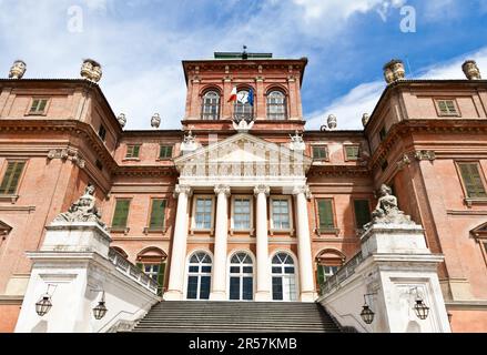 Italien - Region Piemont. Racconigi königliche Schloss Eingang Stockfoto