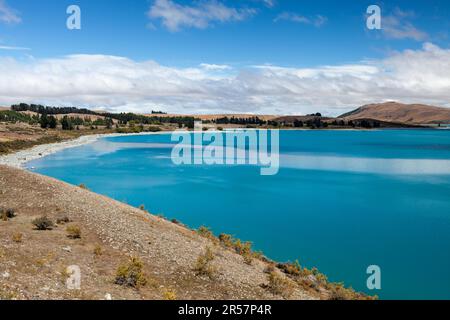 Malerischer Blick auf bunte Lake Tekapo Stockfoto