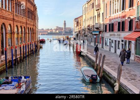 Canal Rio dei Vetrai, Blick auf Chiesa di San Michele in Isola, Murano, Venedig, Veneto, Isola di San Michele, Venezia, Regione del Veneto, Italien Stockfoto